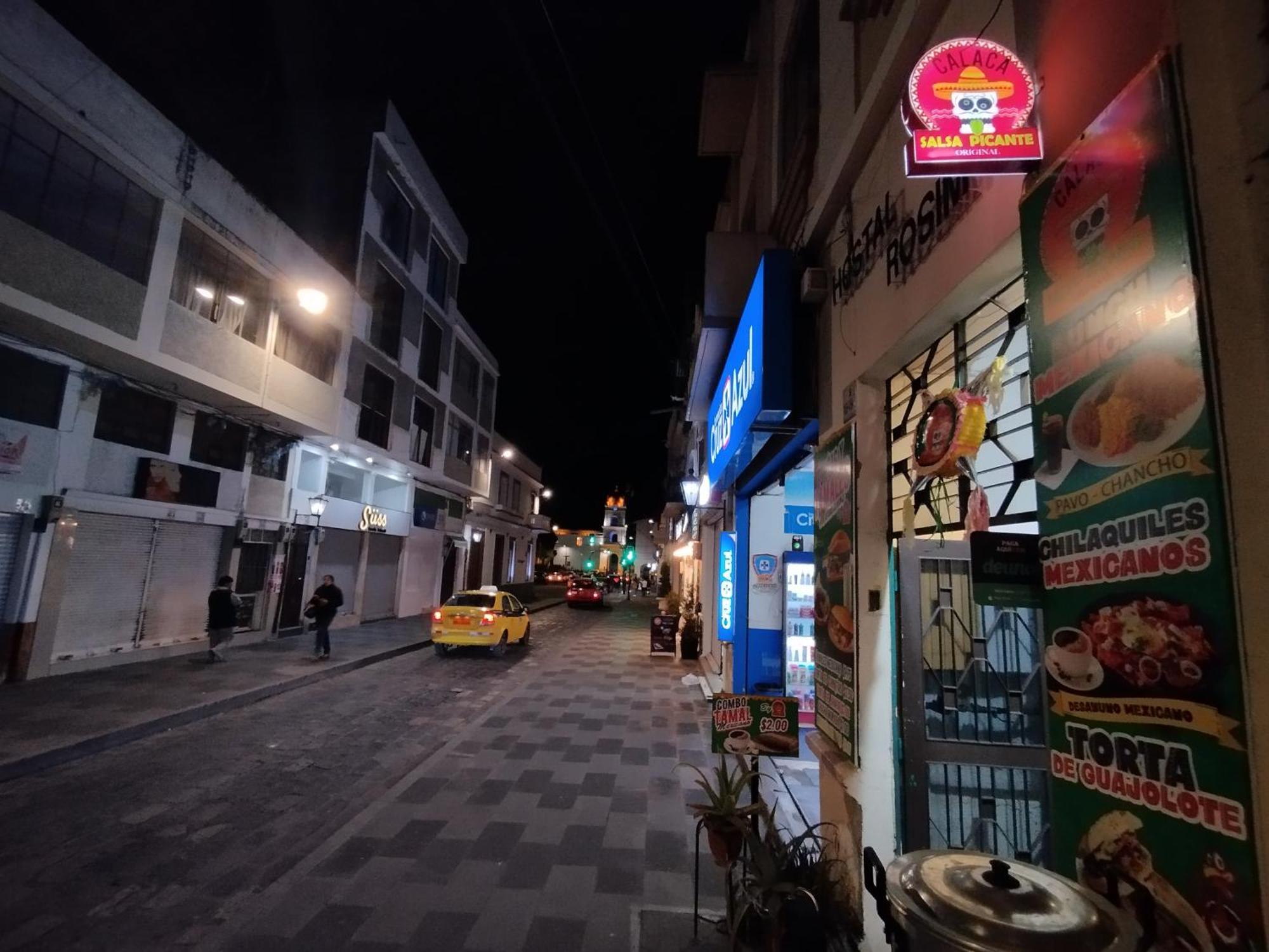 Great Location Bed And Breakfast Latacunga Luaran gambar